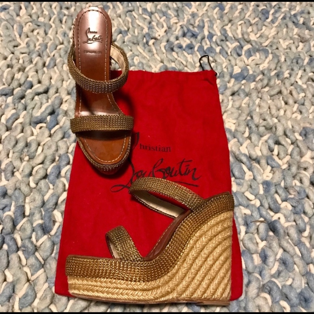 Christian louboutin gold cadena espadrille wedge